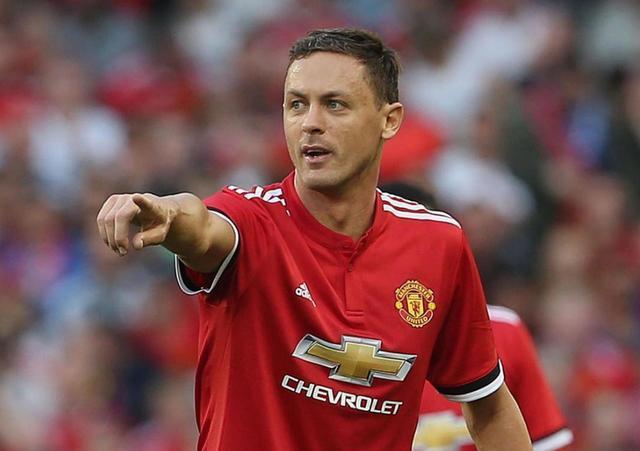 色表現而成 色表現而成